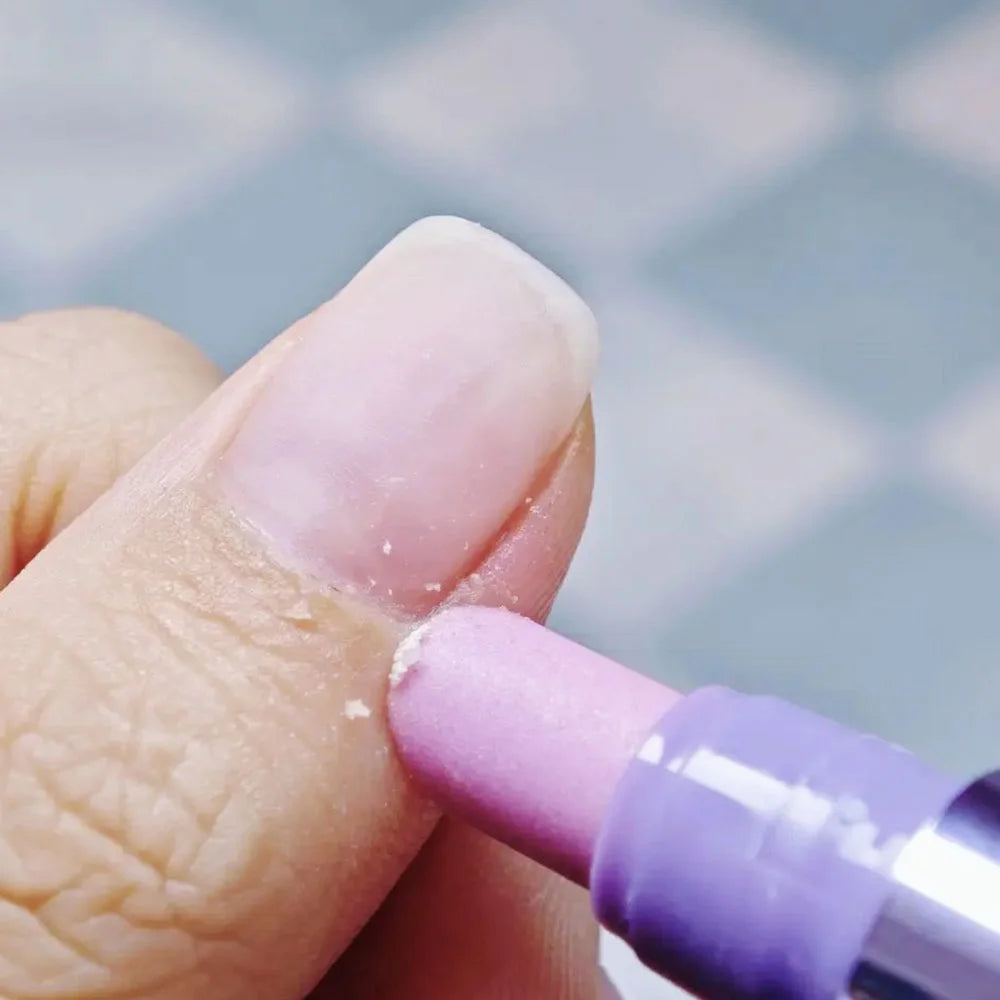 Novalyne 3-in-1 Cuticle Oil Pen Cuticle Pusher©